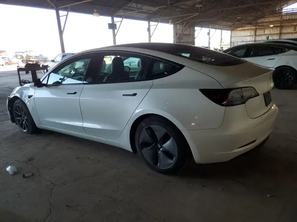 5YJ3E1EA4MF994813 2021 TESLA MODEL 3 - Image 2