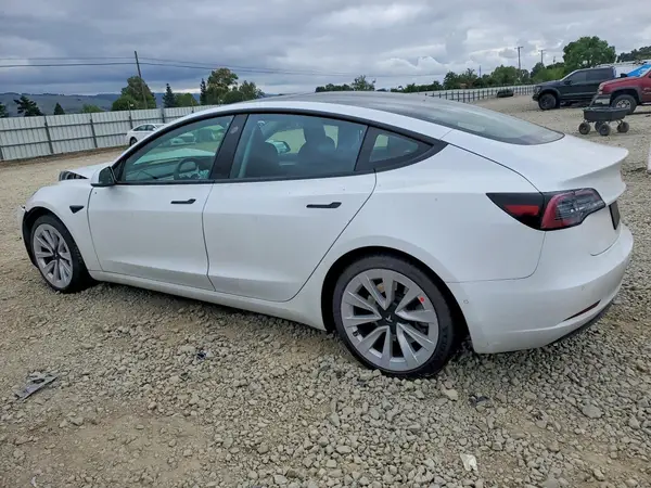 5YJ3E1EA4MF998439 2021 TESLA MODEL 3 - Image 2