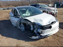 5YJ3E1EA4NF105929 2022 TESLA MODEL 3