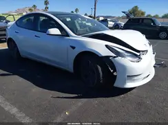 5YJ3E1EA4NF108040 2022 TESLA MODEL 3
