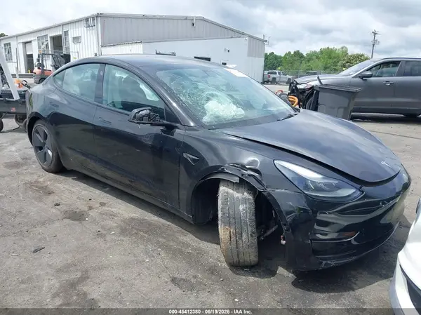 5YJ3E1EA4NF110614 2022 TESLA MODEL 3 - Image 1