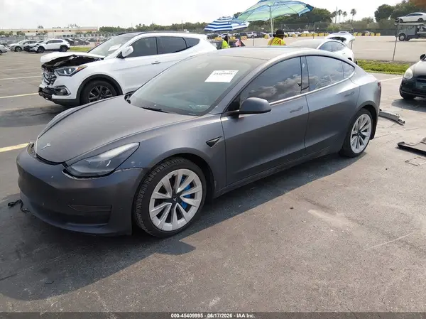 5YJ3E1EA4NF111049 2022 TESLA MODEL 3 - Image 2