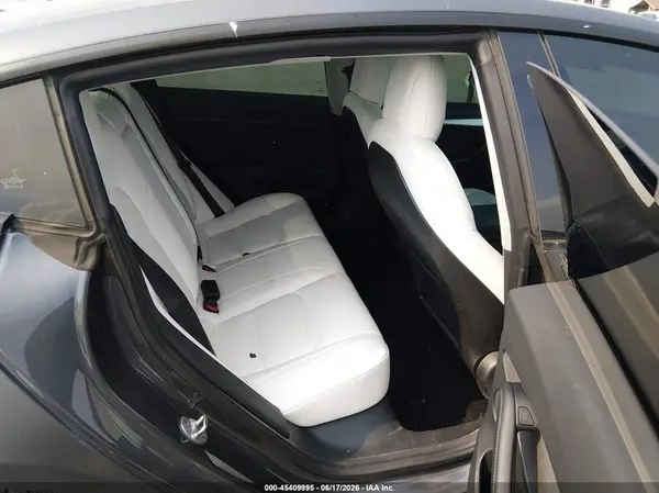 5YJ3E1EA4NF111049 2022 TESLA MODEL 3 - Image 8