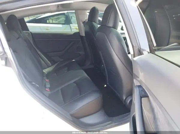 5YJ3E1EA4NF114033 2022 TESLA MODEL 3 - Image 8