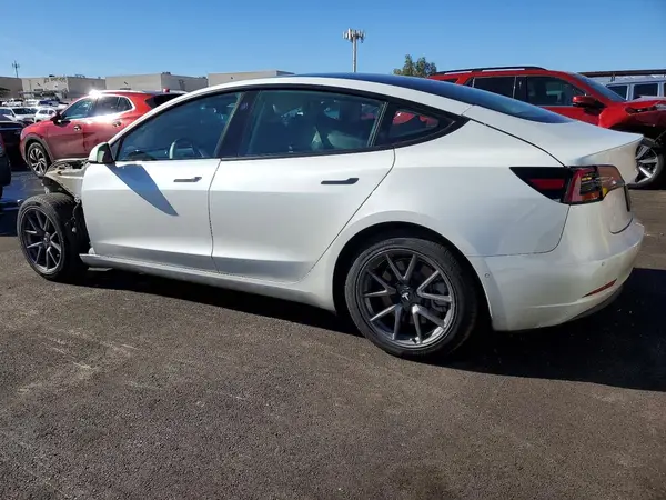 5YJ3E1EA4NF115229 2022 TESLA MODEL 3 - Image 2