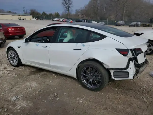 5YJ3E1EA4NF127557 2022 TESLA MODEL 3 - Image 2