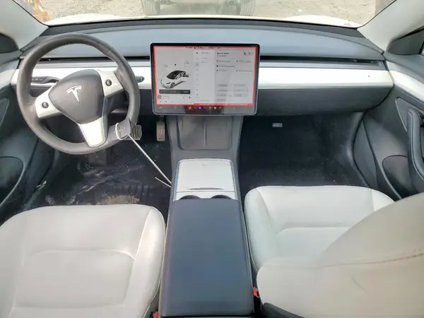 5YJ3E1EA4NF127557 2022 TESLA MODEL 3 - Image 8