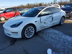 5YJ3E1EA4NF129082 2022 TESLA MODEL 3
