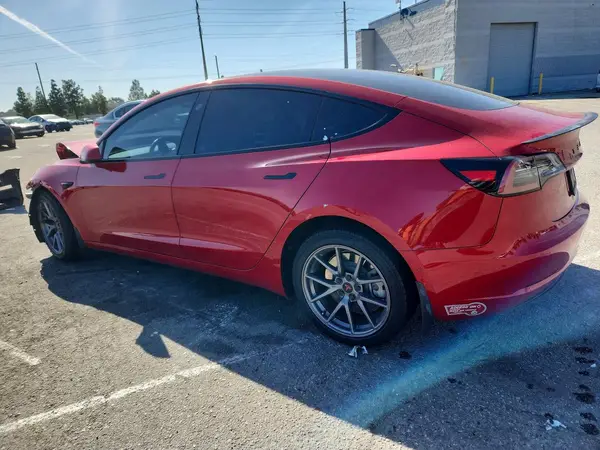 5YJ3E1EA4NF131706 2022 TESLA MODEL 3 - Image 2