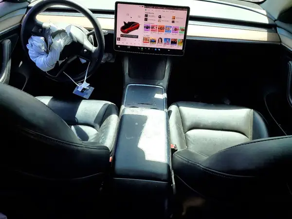 5YJ3E1EA4NF131978 2022 TESLA MODEL 3 - Image 8