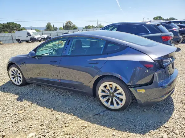 5YJ3E1EA4NF143824 2022 TESLA MODEL 3 - Image 2