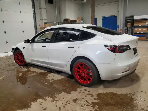 5YJ3E1EA4NF152734 2022 TESLA MODEL 3 - Image 2