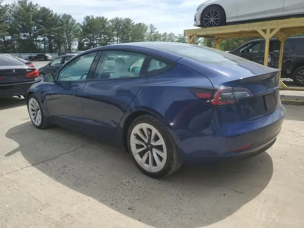 5YJ3E1EA4NF155309 2022 TESLA MODEL 3 - Image 2