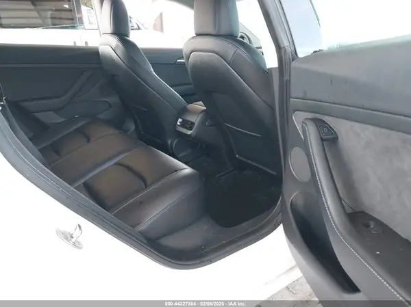 5YJ3E1EA4NF155990 2022 TESLA MODEL 3 - Image 8