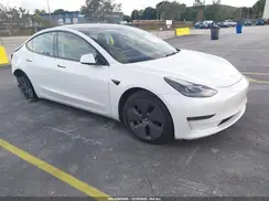 5YJ3E1EA4NF157593 2022 TESLA MODEL 3