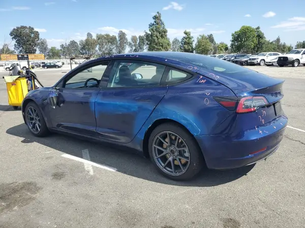 5YJ3E1EA4NF185233 2022 TESLA MODEL 3 - Image 2