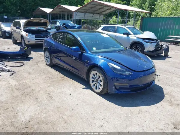 5YJ3E1EA4NF188388 2022 TESLA MODEL 3 - Image 1