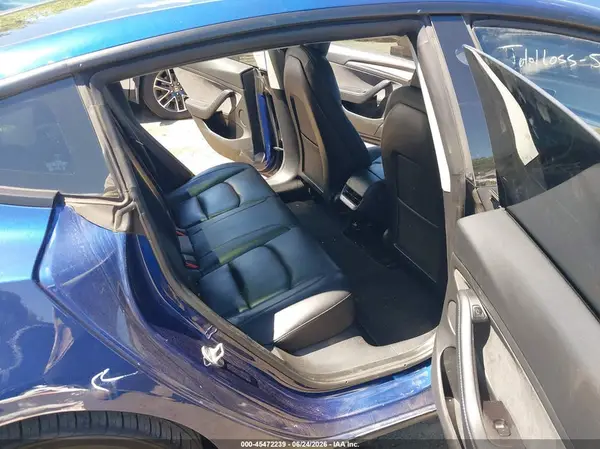 5YJ3E1EA4NF188388 2022 TESLA MODEL 3 - Image 8