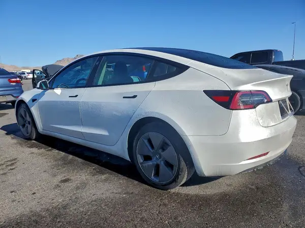 5YJ3E1EA4NF188794 2022 TESLA MODEL 3 - Image 2