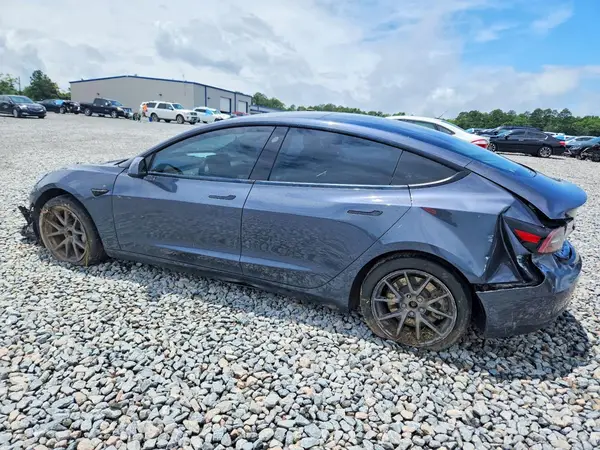 5YJ3E1EA4NF189993 2022 TESLA MODEL 3 - Image 2