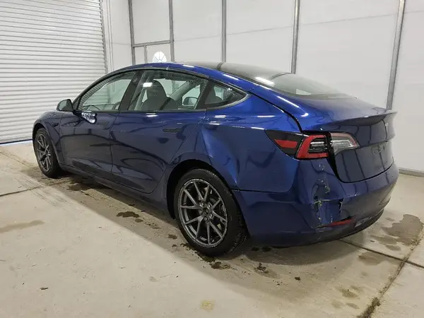 5YJ3E1EA4NF191839 2022 TESLA MODEL 3 - Image 2