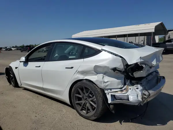5YJ3E1EA4NF204184 2022 TESLA MODEL 3 - Image 2