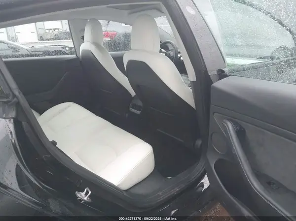 5YJ3E1EA4NF232888 2022 TESLA MODEL 3 - Image 8