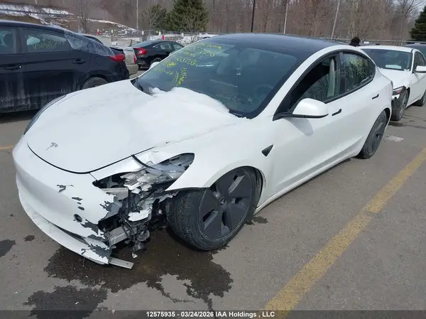 5YJ3E1EA4NF258035 2022 TESLA MODEL 3 - Image 2