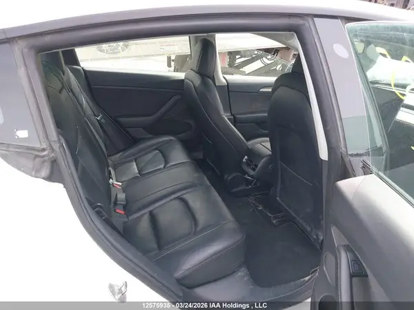 5YJ3E1EA4NF258035 2022 TESLA MODEL 3 - Image 8
