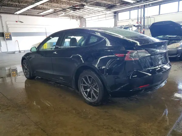 5YJ3E1EA4NF286191 2022 TESLA MODEL 3 - Image 2