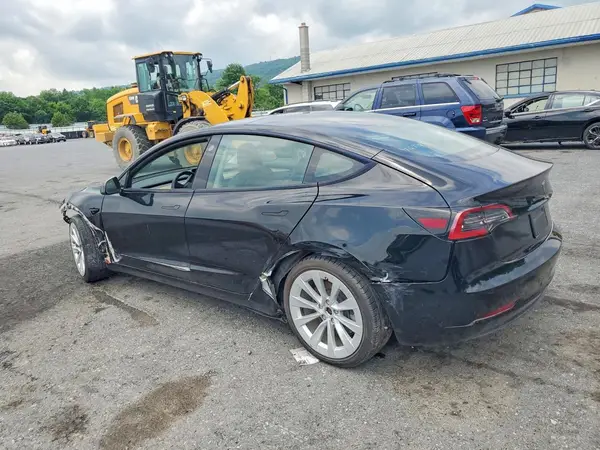 5YJ3E1EA4NF289558 2022 TESLA MODEL 3 - Image 2