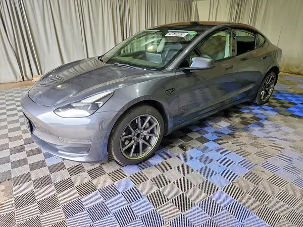 5YJ3E1EA4NF291228 2022 TESLA MODEL 3 - Image 1