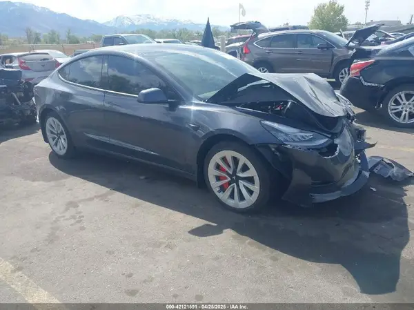 5YJ3E1EA4NF296848 2022 TESLA MODEL 3 - Image 1