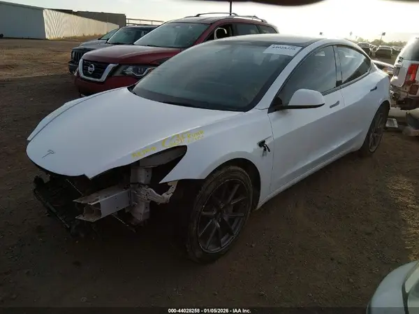 5YJ3E1EA4NF301885 2022 TESLA MODEL 3 - Image 2