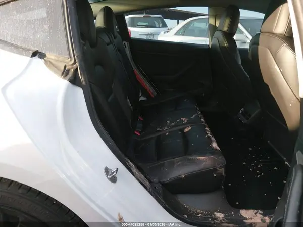 5YJ3E1EA4NF301885 2022 TESLA MODEL 3 - Image 8