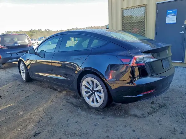 5YJ3E1EA4NF311445 2022 TESLA MODEL 3 - Image 2