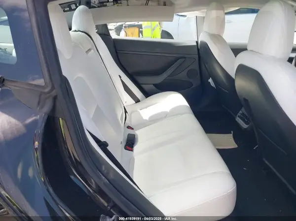 5YJ3E1EA4NF316127 2022 TESLA MODEL 3 - Image 8