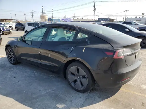 5YJ3E1EA4NF318086 2022 TESLA MODEL 3 - Image 2