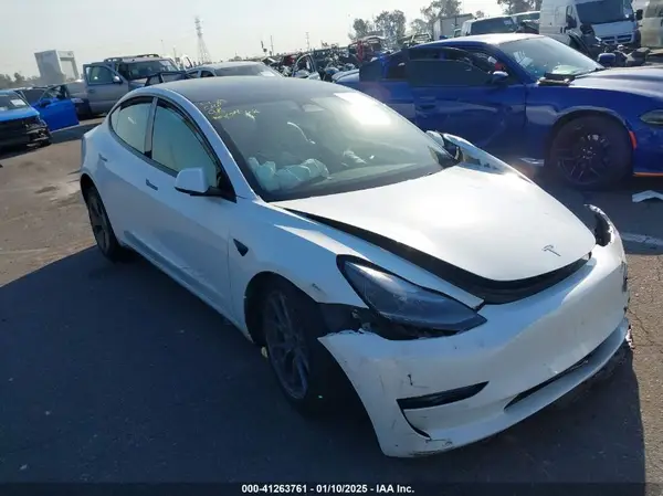 5YJ3E1EA4NF319237 2022 TESLA MODEL 3 - Image 1
