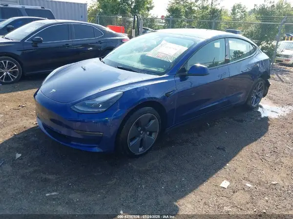 5YJ3E1EA4NF320761 2022 TESLA MODEL 3 - Image 2