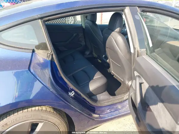 5YJ3E1EA4NF320761 2022 TESLA MODEL 3 - Image 8