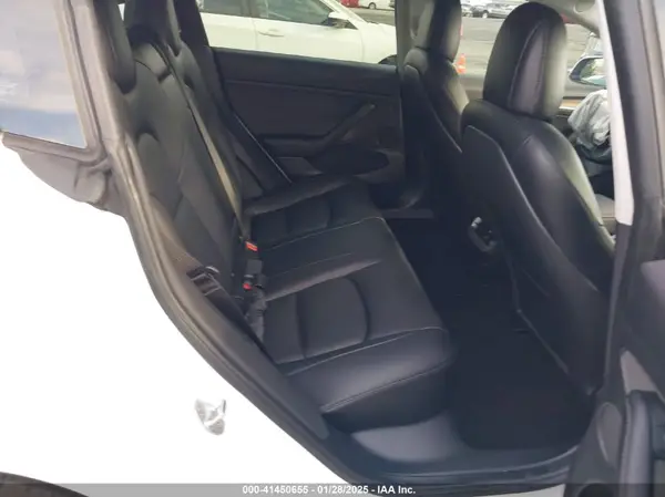 5YJ3E1EA4NF323322 2022 TESLA MODEL 3 - Image 8