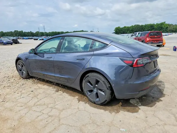 5YJ3E1EA4NF332876 2022 TESLA MODEL 3 - Image 2