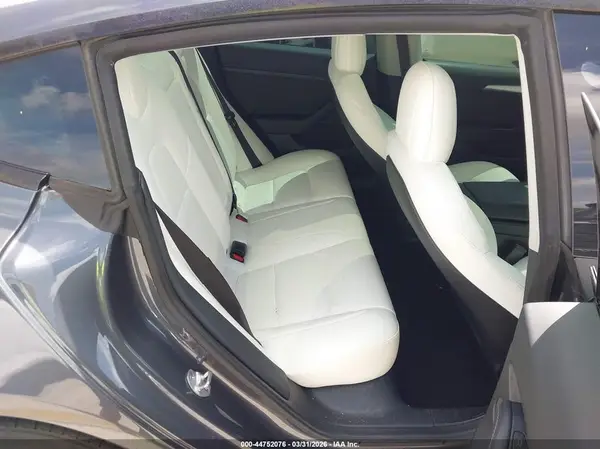 5YJ3E1EA4NF342291 2022 TESLA MODEL 3 - Image 8