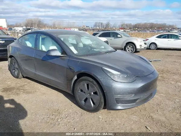5YJ3E1EA4NF347894 2022 TESLA MODEL 3 - Image 1
