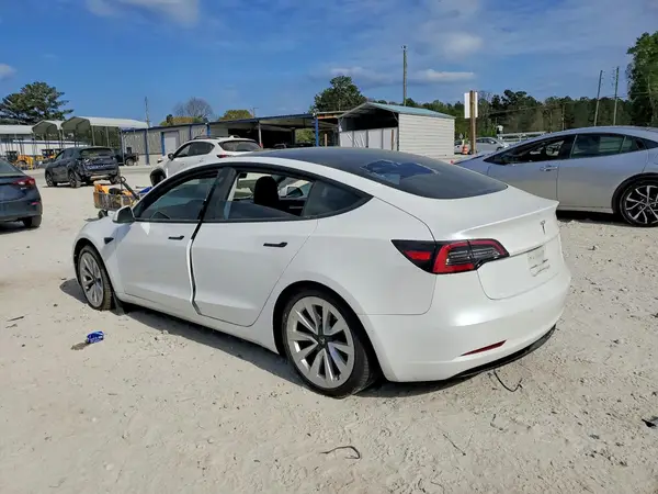 5YJ3E1EA4NF350486 2022 TESLA MODEL 3 - Image 2