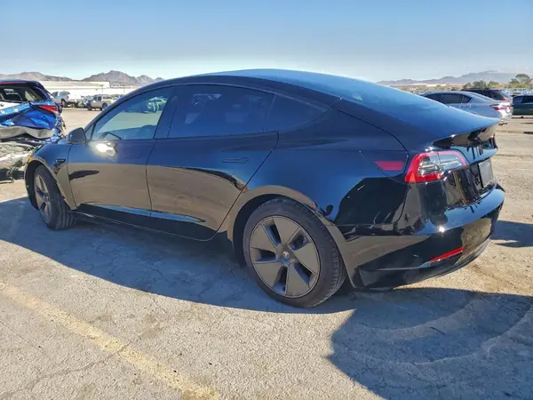 5YJ3E1EA4NF357180 2022 TESLA MODEL 3 - Image 2