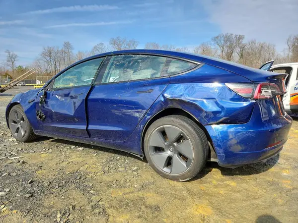 5YJ3E1EA4NF368602 2022 TESLA MODEL 3 - Image 2