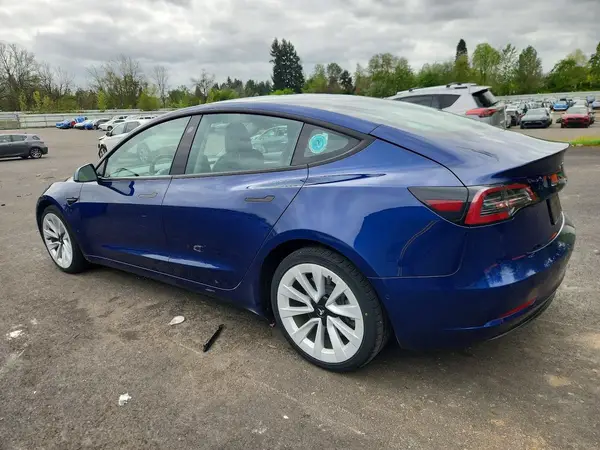 5YJ3E1EA4NF369491 2022 TESLA MODEL 3 - Image 2