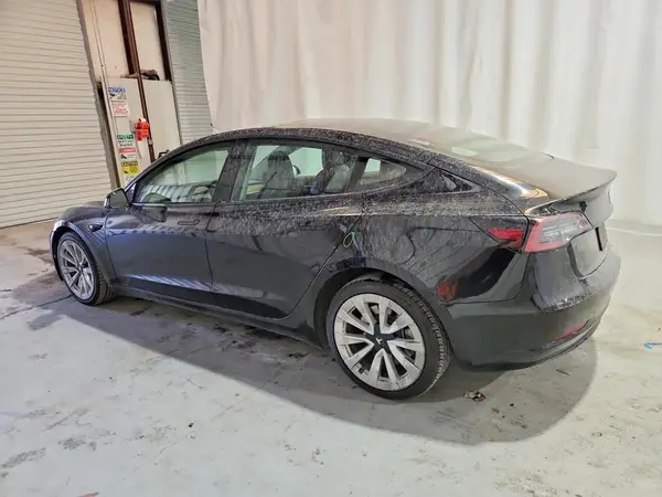 5YJ3E1EA4NF369619 2022 TESLA MODEL 3 - Image 2